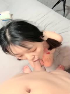 萌妹子扎着两个辫子童颜巨乳萌妹子啪啪秀深喉口交跳蛋道具自慰侧入抽插很是诱惑喜欢不要错过1_HD[补录]